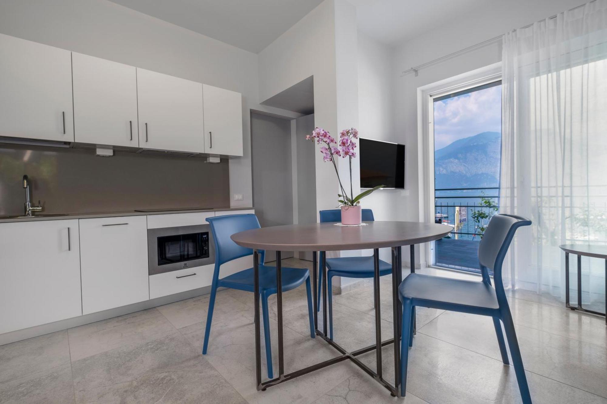 The Window On The Lake Assenza di Brenzone Exterior photo